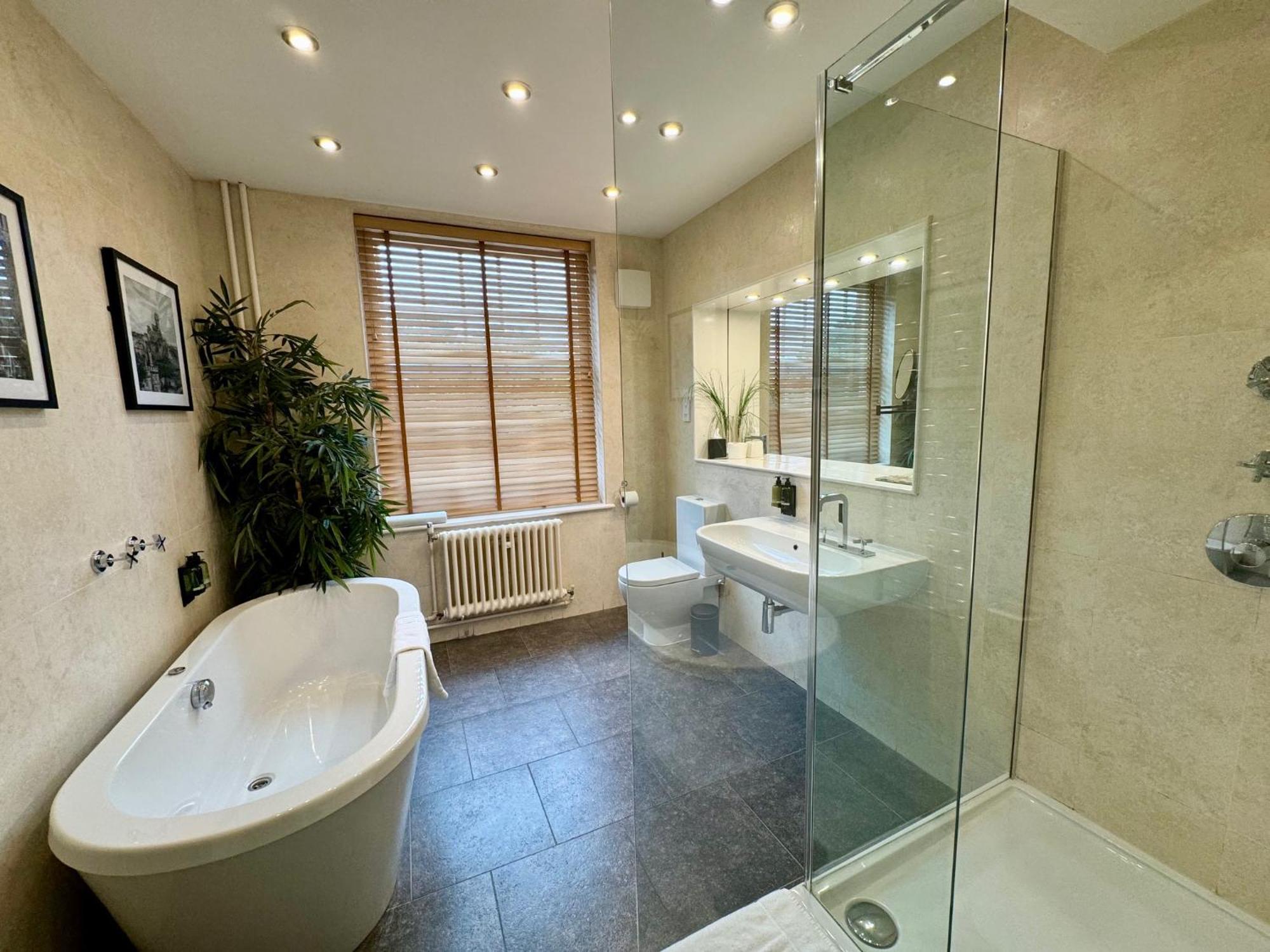 Charlotte House Hotel Линкольн Экстерьер фото